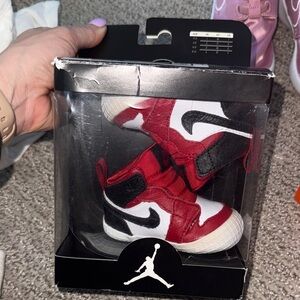 Jordan Crib Bootie in Gym Red and Black
